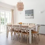 Beautiful Newly Renovated In 2024 On Portuguese