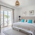 Beautiful Newly Renovated In 2024 On Portuguese