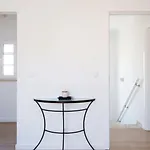 Beautiful Newly Renovated In 2024 On Portuguese *