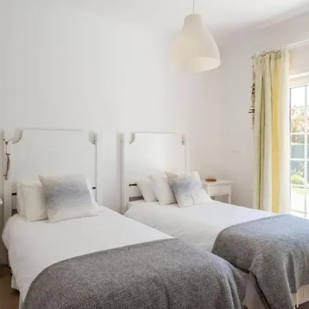 Beautiful Newly Renovated In 2024 On Portuguese Vila