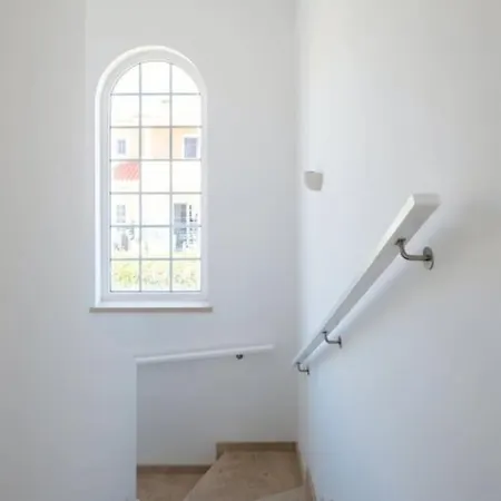 Beautiful Newly Renovated In 2024 On Portuguese Vila *