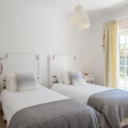 Vila Beautiful Newly Renovated In 2024 On Portuguese Amoreira (Leiria)