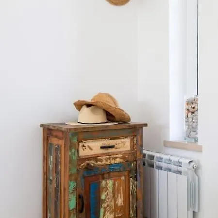Beautiful Newly Renovated In 2024 On Portuguese Vila