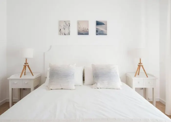 Beautiful Newly Renovated In 2024 On Portuguese Amoreira (Leiria)