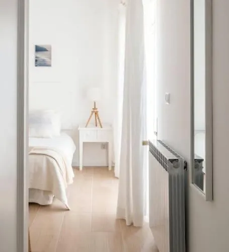 Beautiful Newly Renovated In 2024 On Portuguese * Amoreira (Leiria)