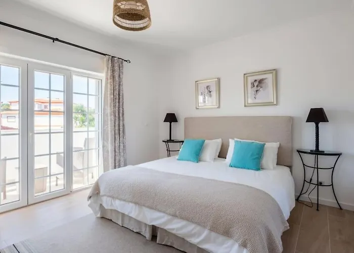 Beautiful Newly Renovated In 2024 On Portuguese * Amoreira (Leiria)