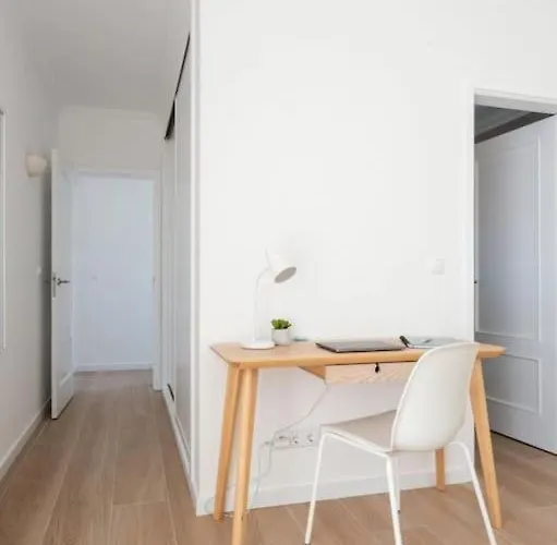 Beautiful Newly Renovated In 2024 On Portuguese * Amoreira (Leiria)