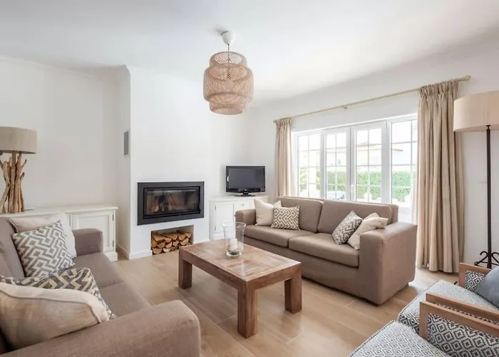 Beautiful Newly Renovated In 2024 On Portuguese * Amoreira (Leiria)