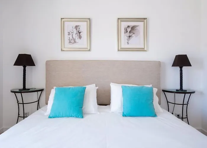 Beautiful Newly Renovated In 2024 On Portuguese Villa Amoreira (Leiria)