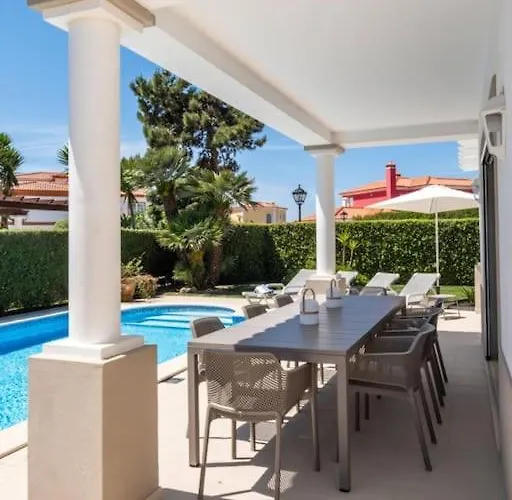 Beautiful Newly Renovated In 2024 On Portuguese Amoreira (Leiria)