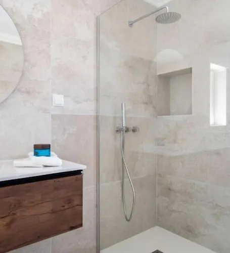 Beautiful Newly Renovated In 2024 On Portuguese Villa Amoreira (Leiria)