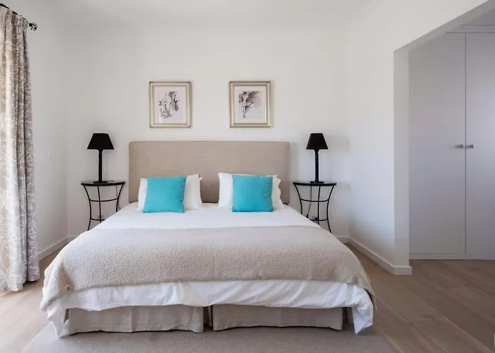 Beautiful Newly Renovated In 2024 On Portuguese Villa Amoreira (Leiria)